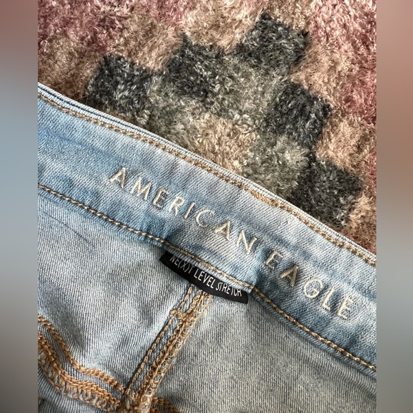 AE High waisted distressed jeans. - Picture 8 of 10